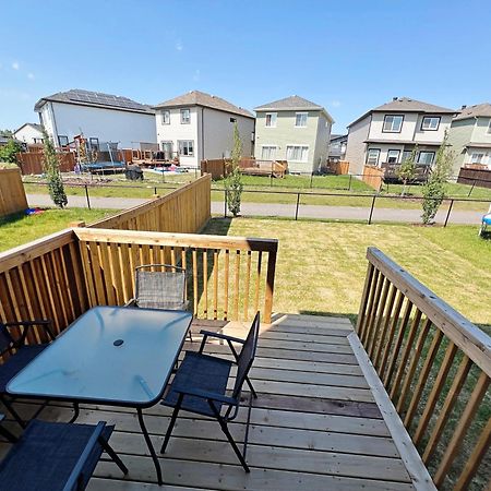 Beautiful Home With 4 King Beds,Airport,Disney+ Edmonton Luaran gambar