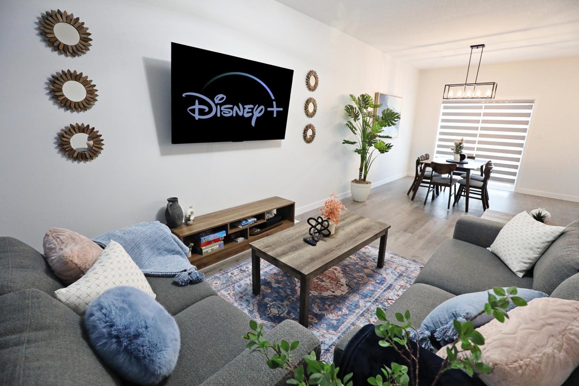 Beautiful Home With 4 King Beds,Airport,Disney+ Edmonton Luaran gambar
