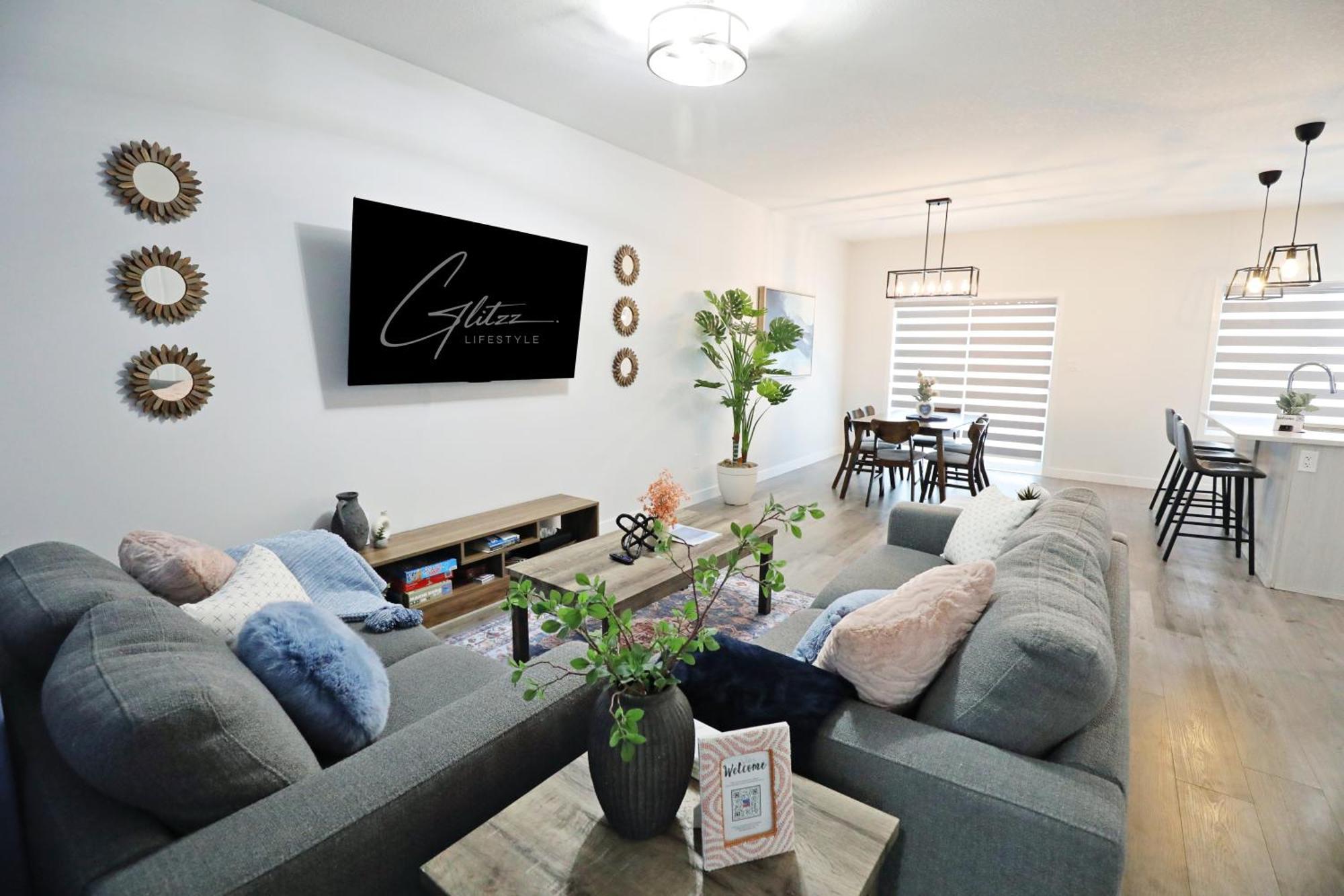 Beautiful Home With 4 King Beds,Airport,Disney+ Edmonton Luaran gambar