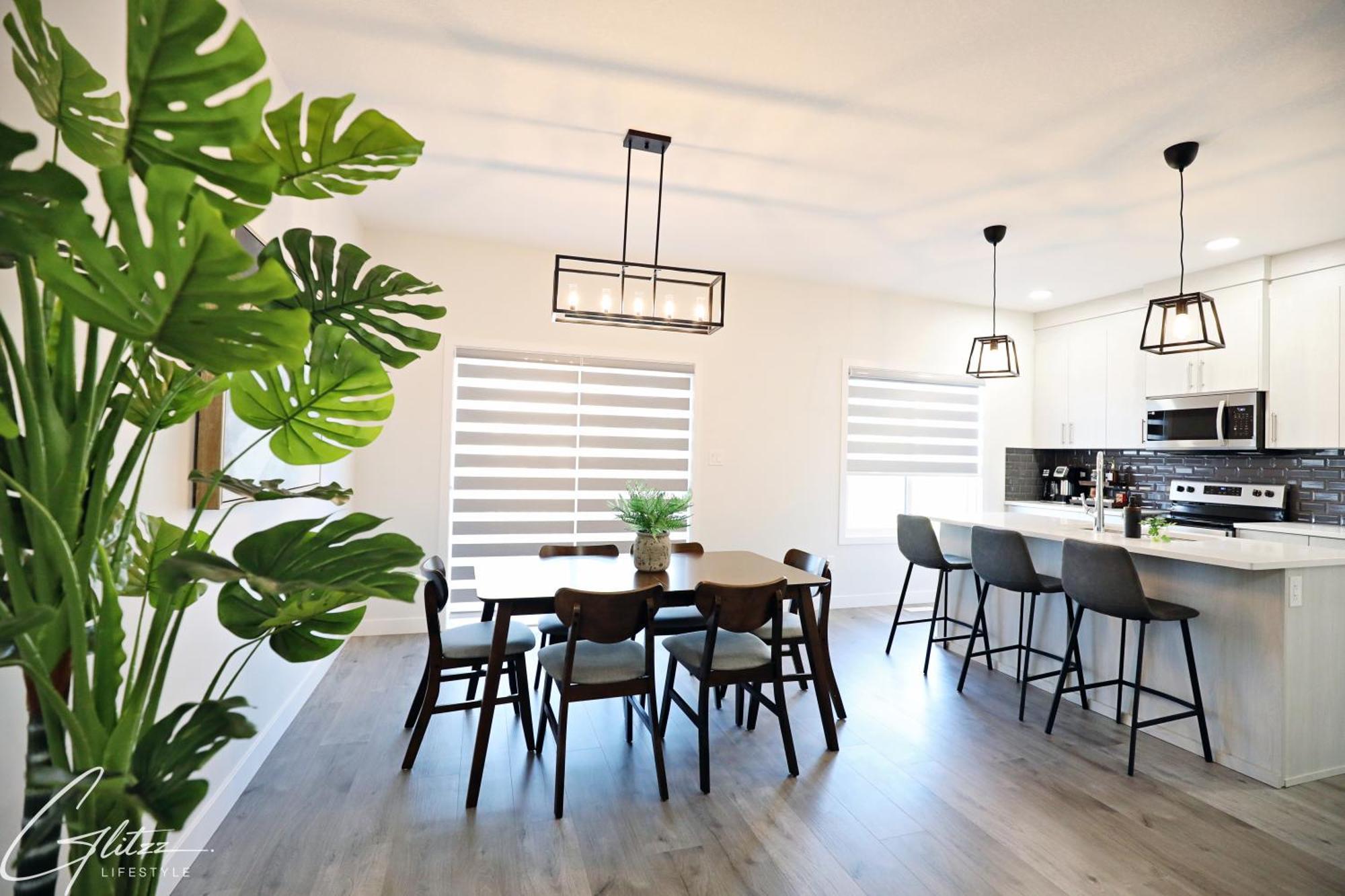 Beautiful Home With 4 King Beds,Airport,Disney+ Edmonton Luaran gambar